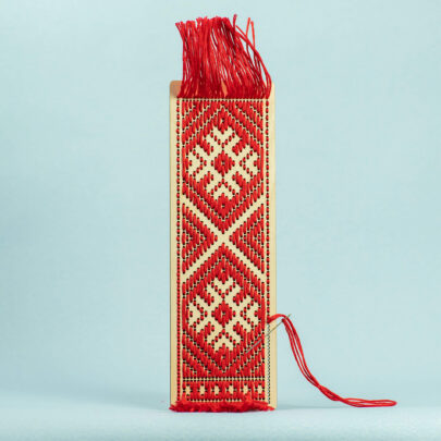 Audru kirivöö mustriga puidust niidik