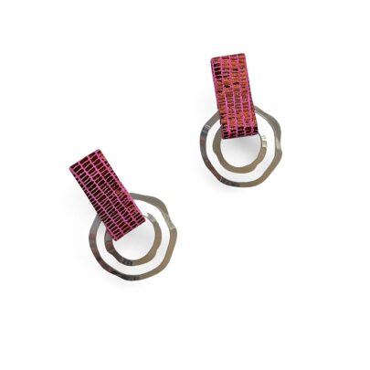 Hõbedased kõrvarõngad punakasroosast nahast