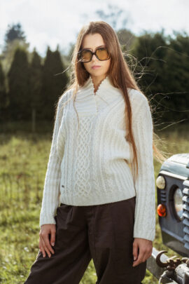 Valge kampsun „Kala Mari“ S