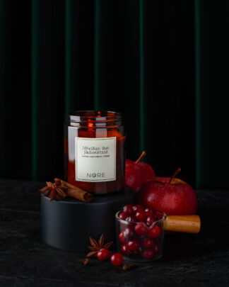 Jõhvika-õuna-jõuluvürtside küünal