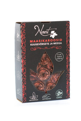 Maasikaroosid kuusevõrsete ja meega