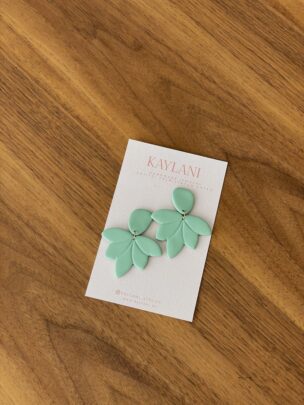 Helerohelised kõrvarõngad "Lily"