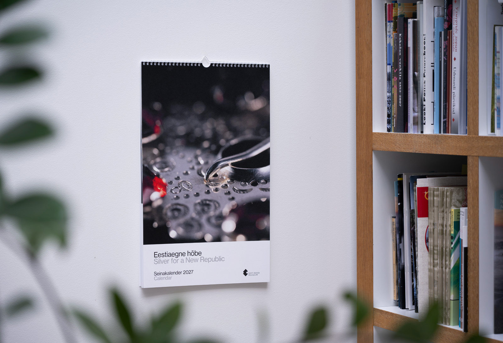 ERMi 2027. aasta kalender “Eestiaegne hõbe. Silver for a New Republic“ - Image 2
